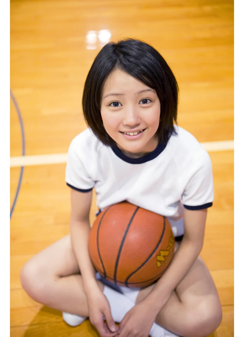 荻野可鈴デジタル写真集〜特装合本版〜 試し読み 16
