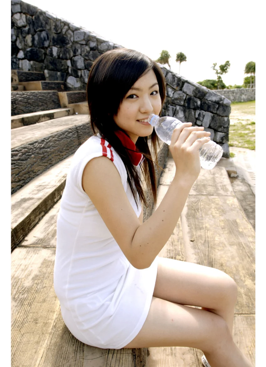 西内裕美デジタル写真集〜特装合本版〜 試し読み 13