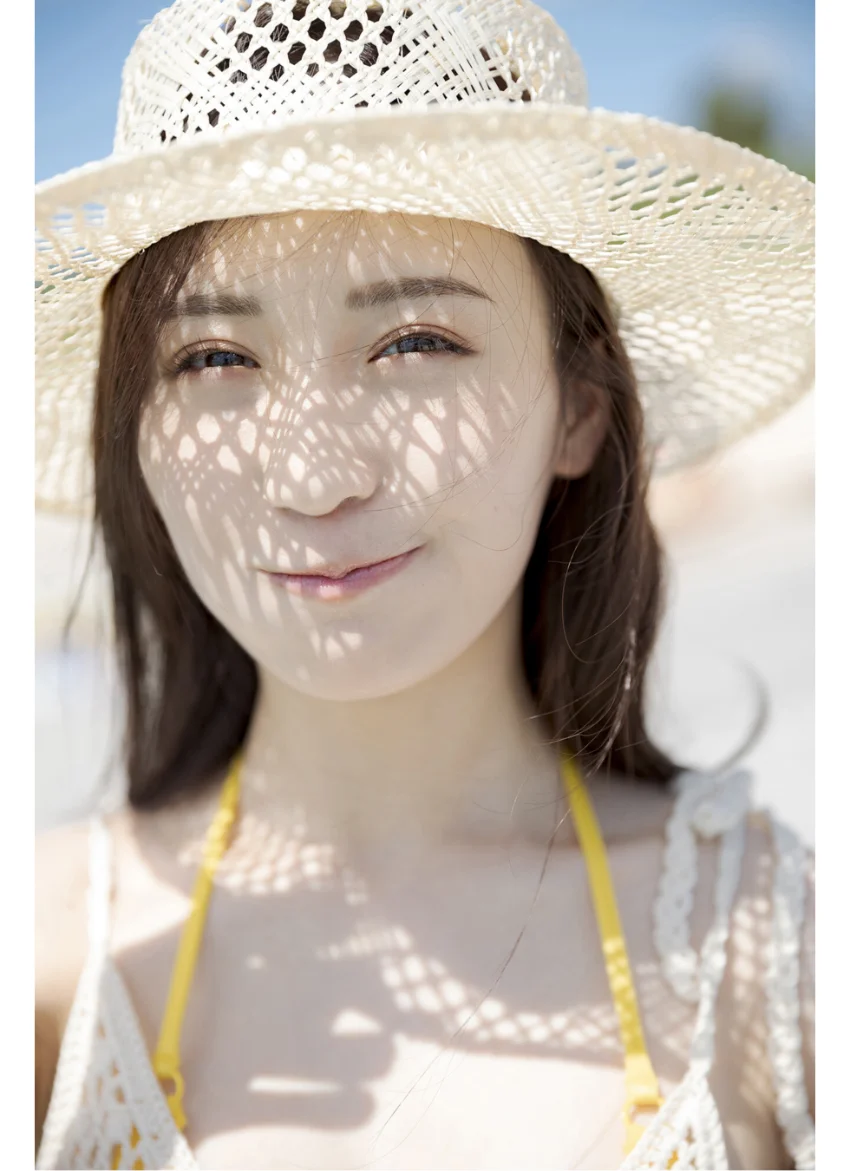 伊藤愛真「えまと南の島で突然○○してみたら…」 試し読み 3