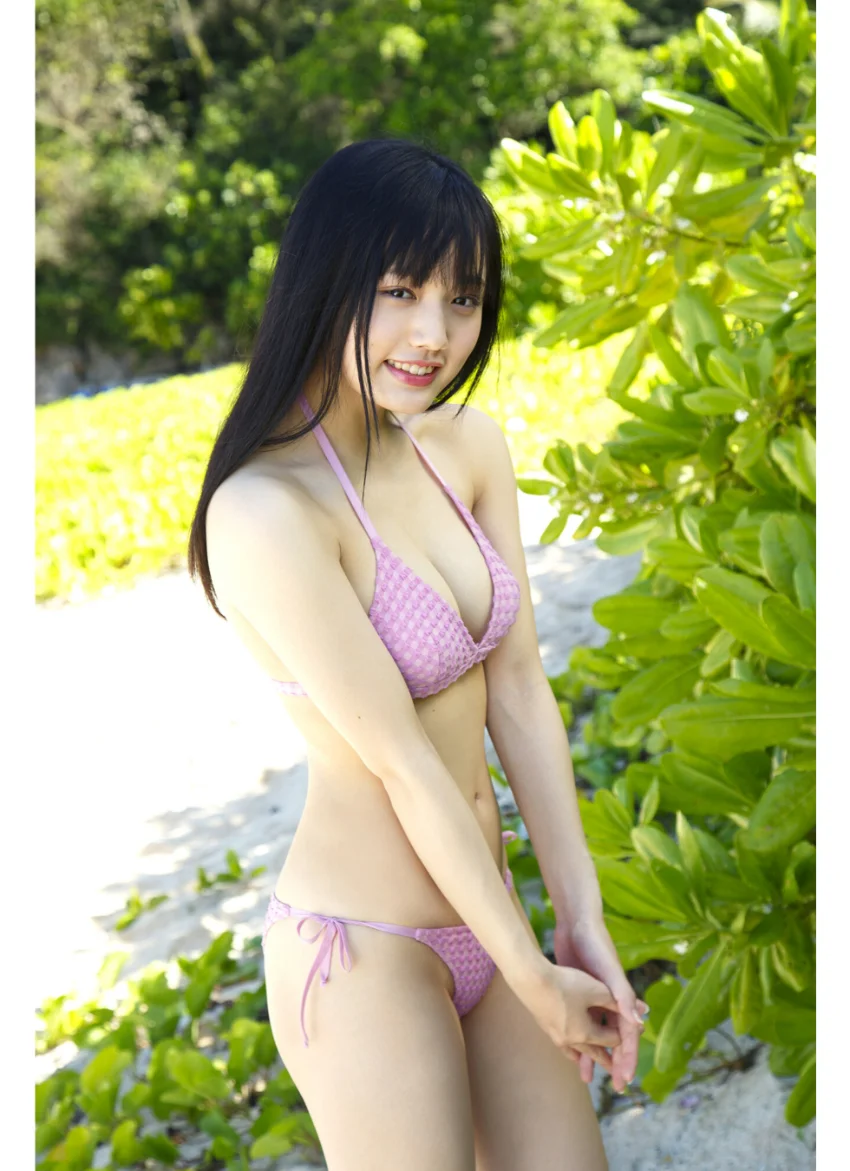 安藤咲桜デジタル写真集〜特装合本版〜 試し読み 12