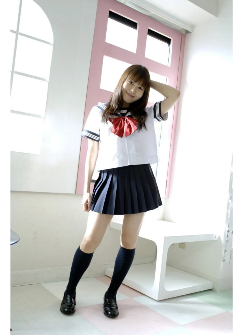 セーラー服の天使達Angelic Sailor-Girls・平塚琴音 試し読み 2