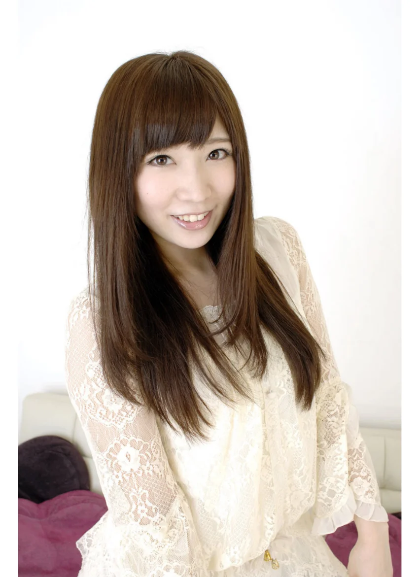 撮る！セクシーアングル・美フトモモ絶対領域・白岩英里子 試し読み 2