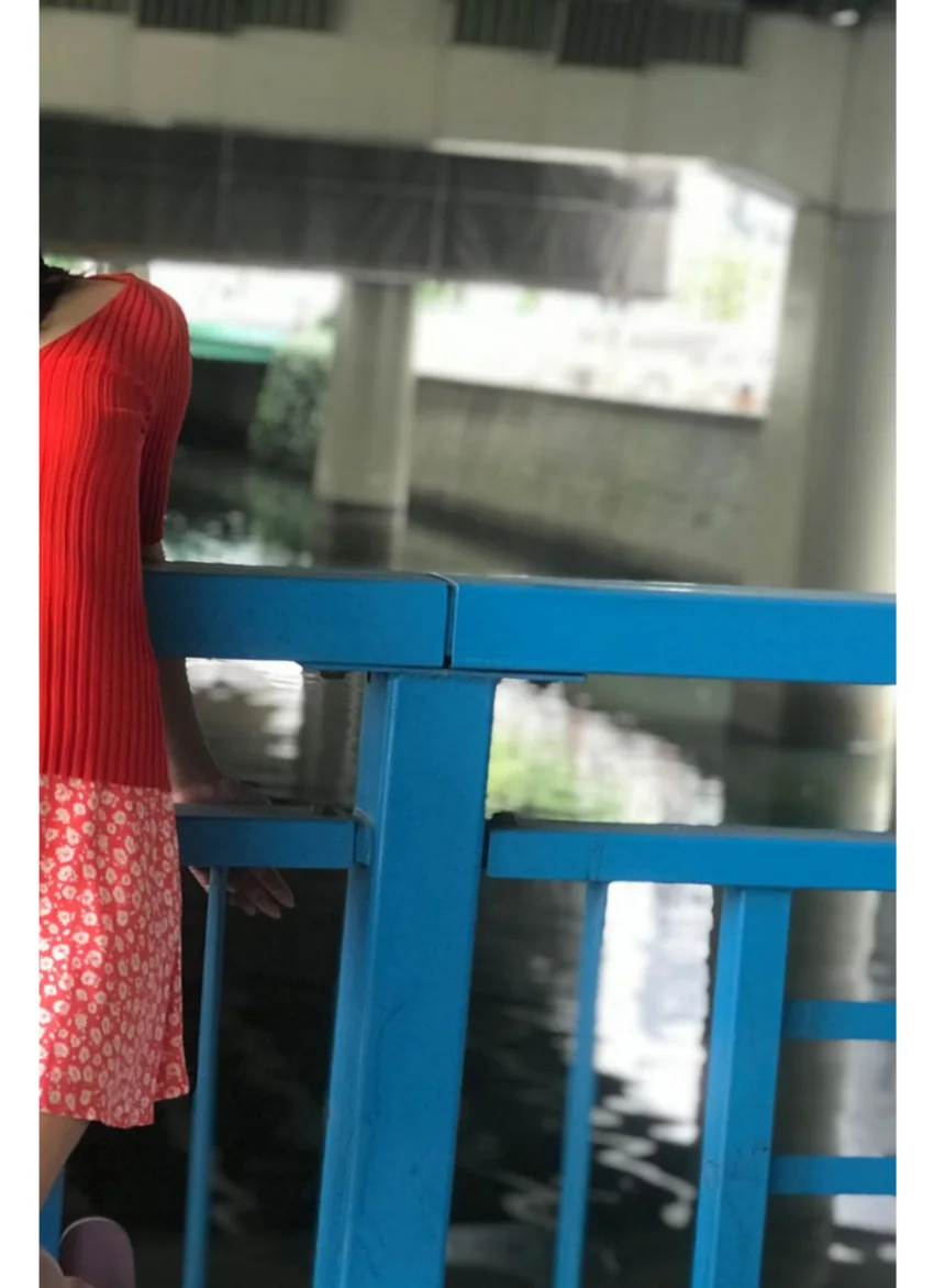 グラビアアイドル屋根裏写真館 : 2 夏本あさみ 試し読み 2