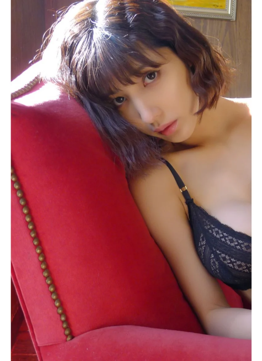 グラビアアイドル屋根裏写真館 : 7 渡辺万美 試し読み 7
