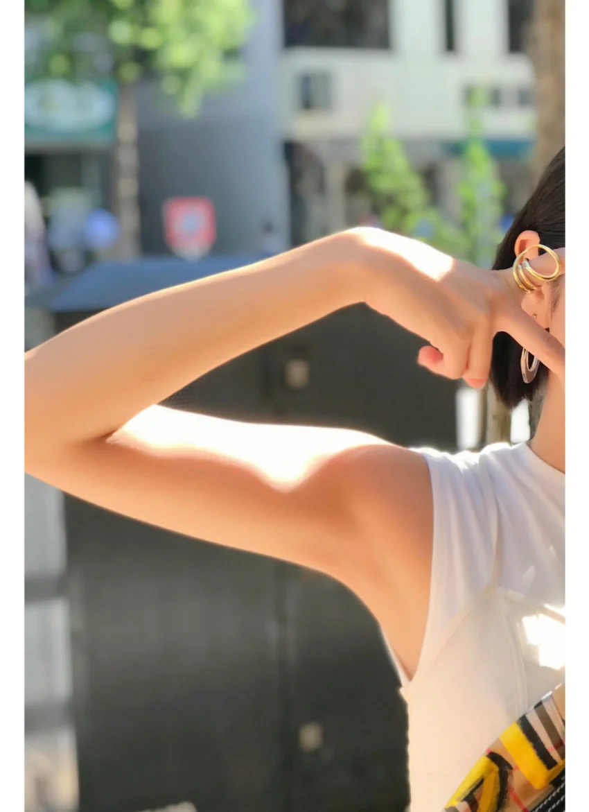 グラビアアイドル屋根裏写真館 : 9 古賀あかね 試し読み 7