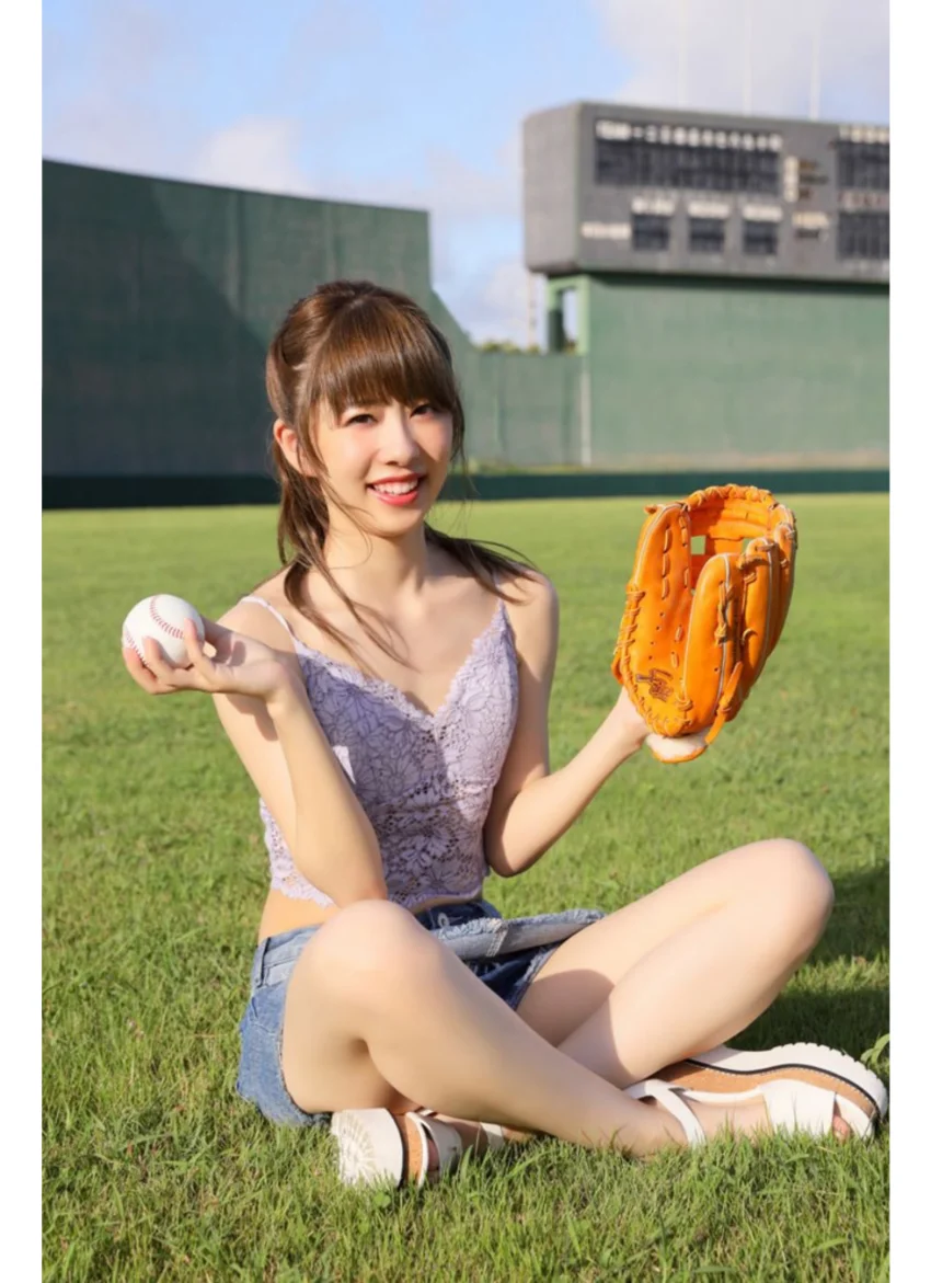 岡田彩花デジタル写真集「AYAFULL」 試し読み 4