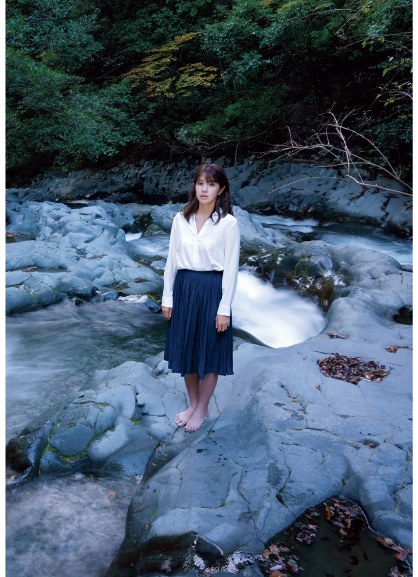 本郷杏奈 「Touch」 試し読み 6