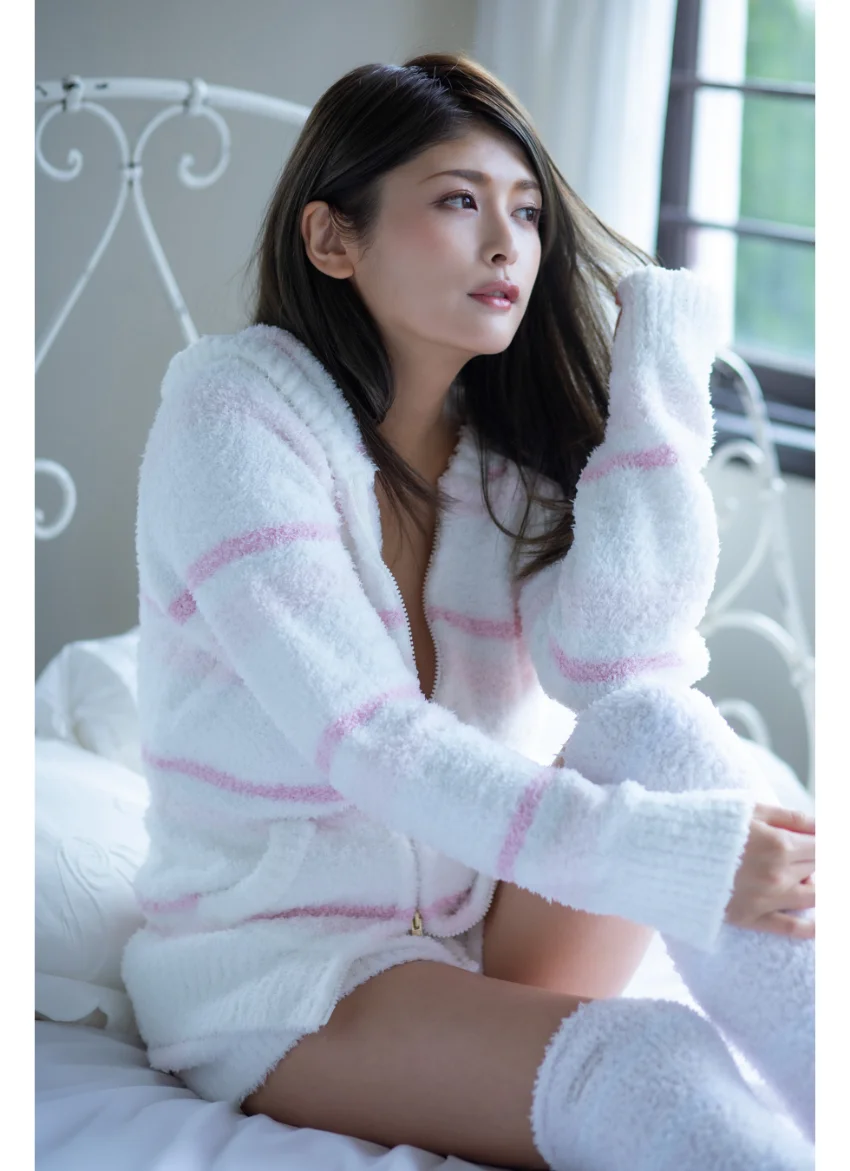 新藤加菜 1stデジタル写真集「ゆづか姫」 試し読み 6