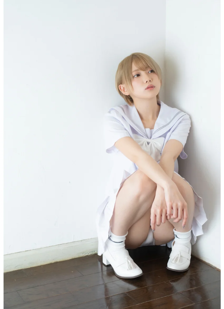［ハレム］篠崎こころフェチグラビア「エモいまなざし」【美麗版34P】 試し読み 5