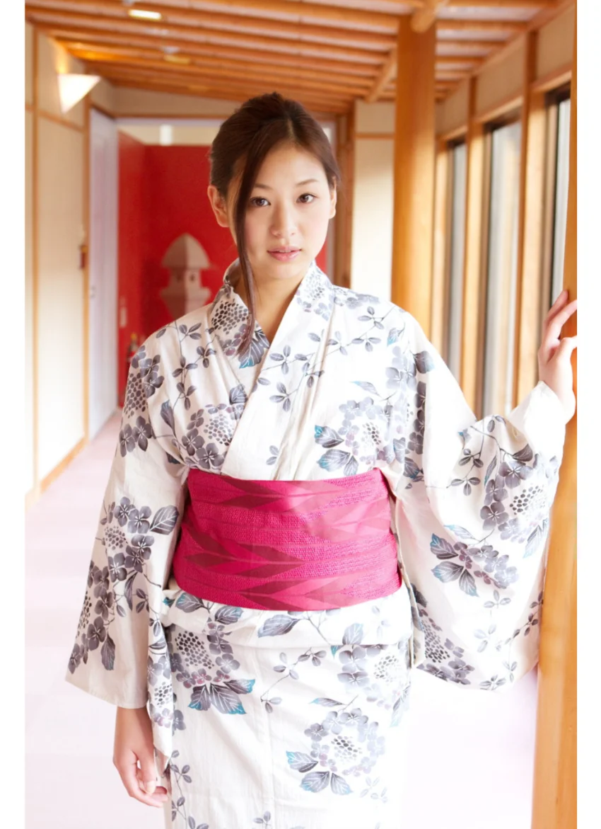 内緒の一泊旅行 佐山彩香 試し読み 3