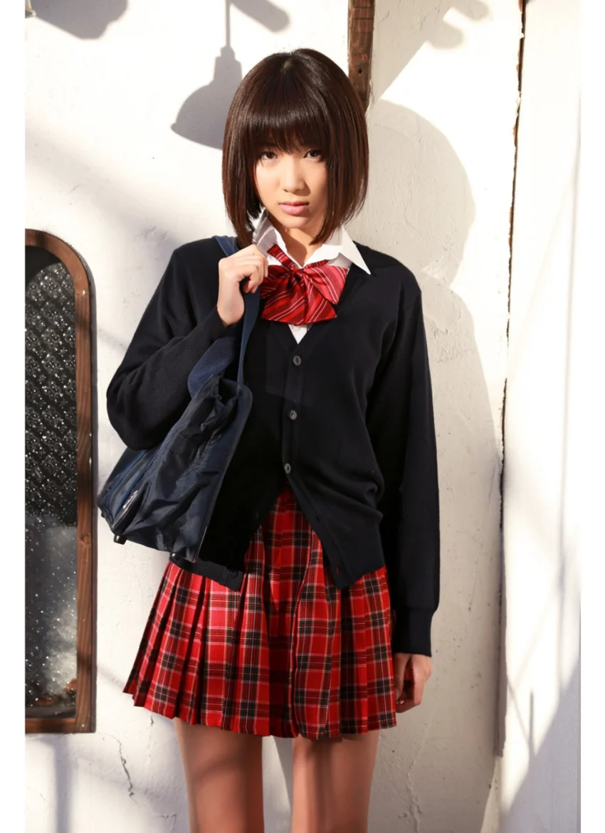 覗かれた制服ロリ少女 市橋直歩 試し読み 2