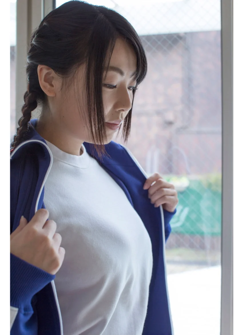 女子校生 体操着の中のふくらみ 仲倉静香 試し読み 3