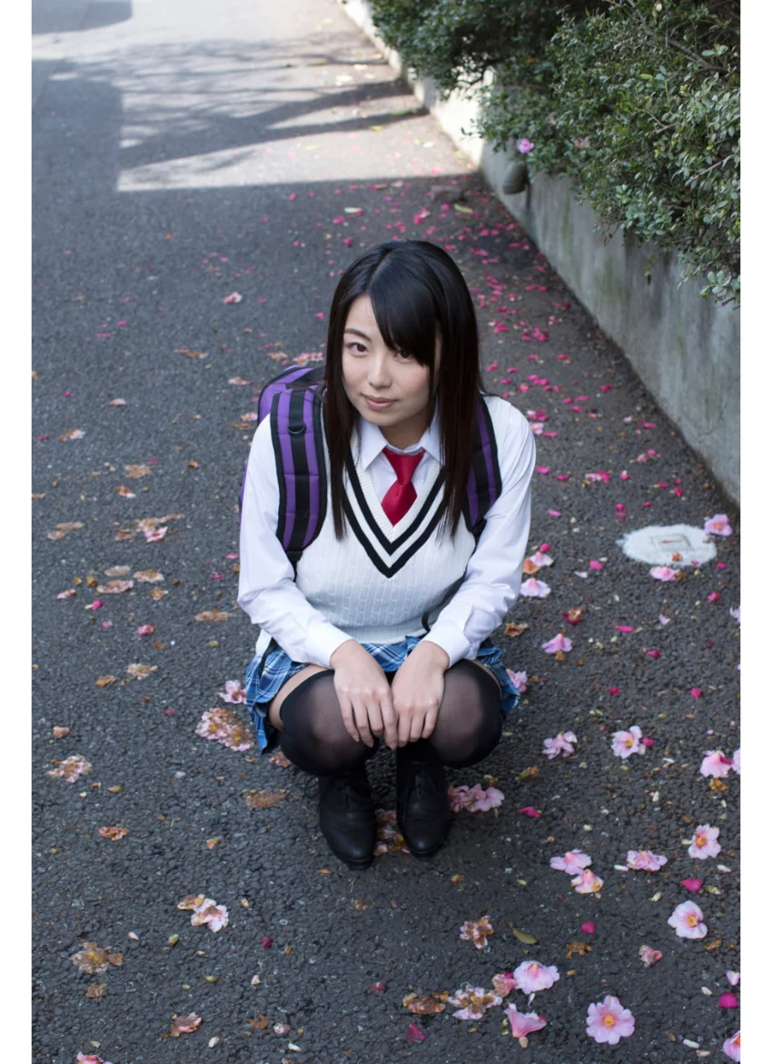 女子校生 Yシャツのふくらみ 仲倉静香 試し読み 4