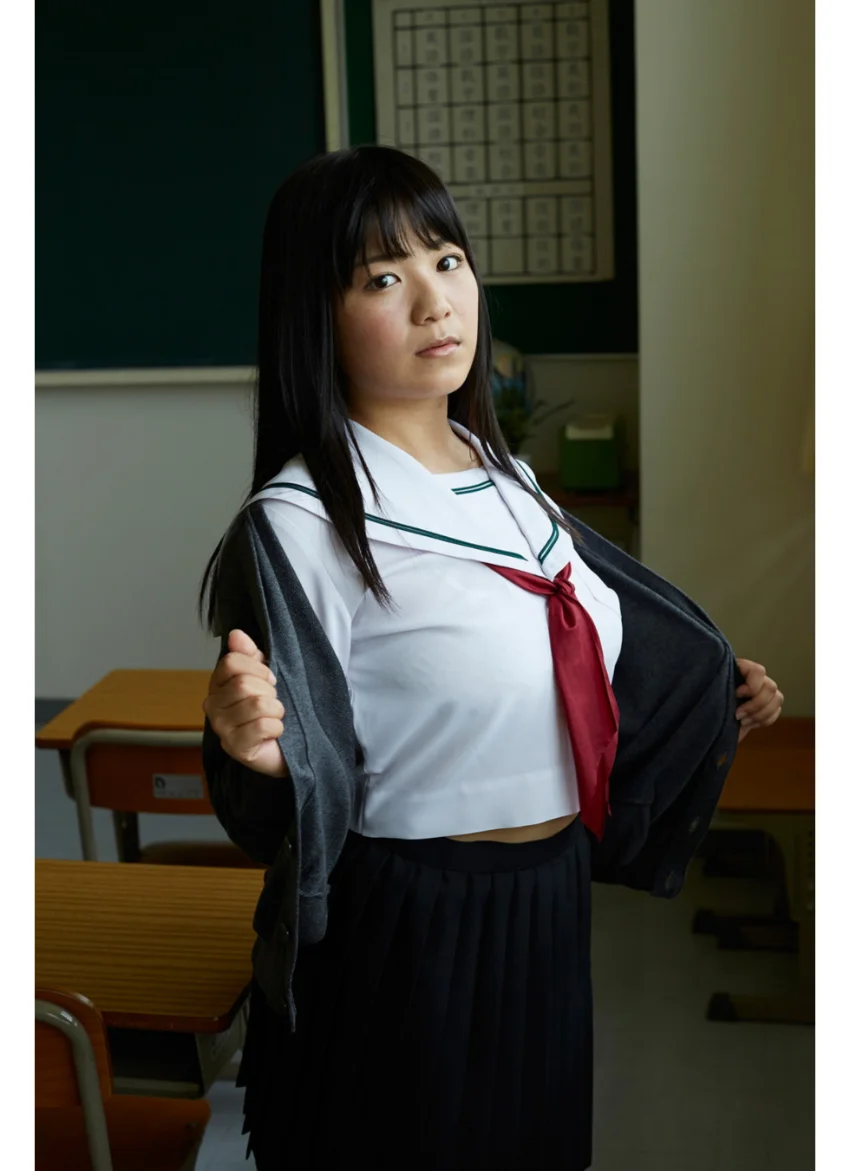 女子校生 むっちりロリ巨乳 北見千賀 試し読み 2
