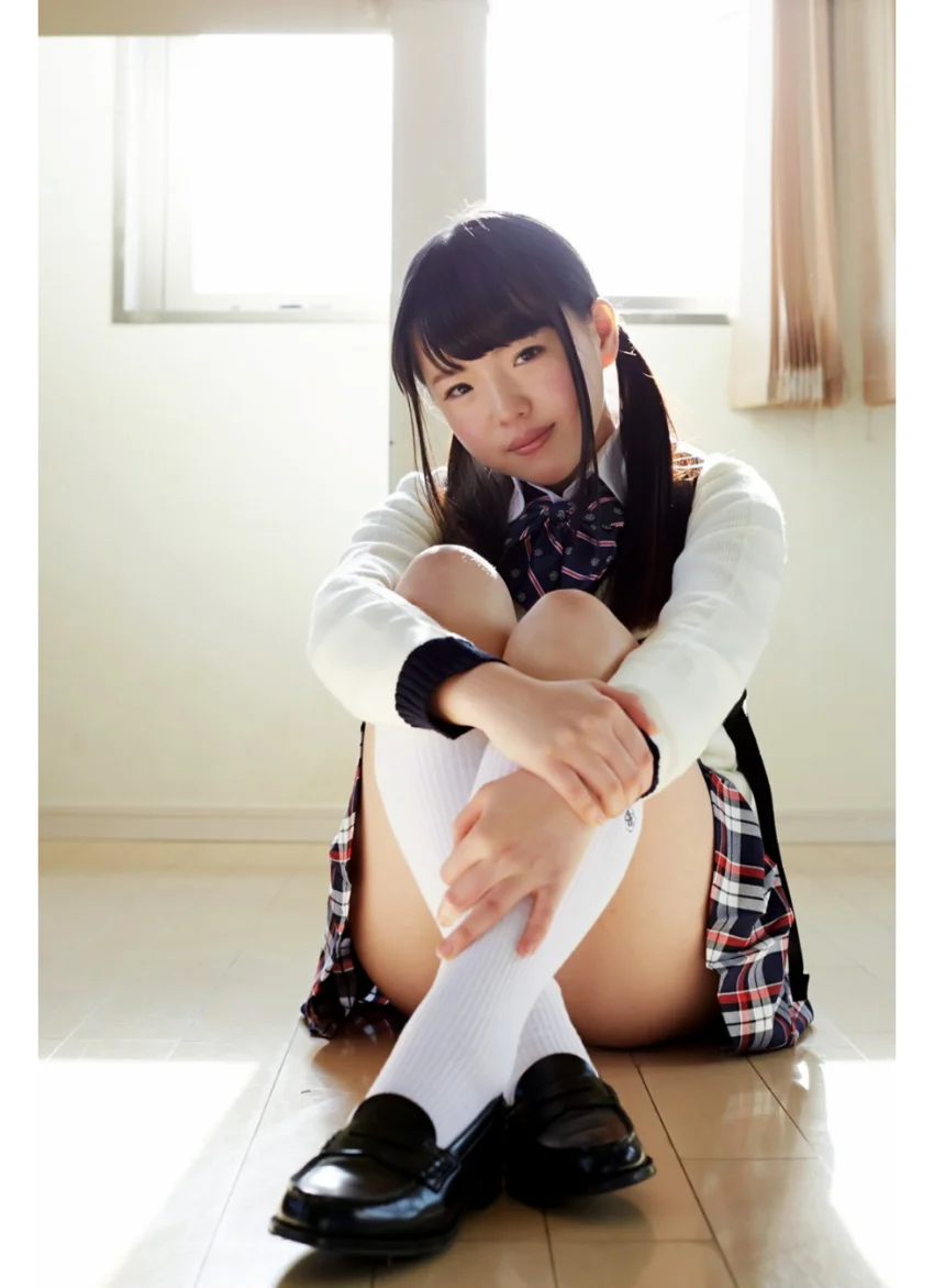 女子校生 秘密の多い委員長 上田芹菜 試し読み 2