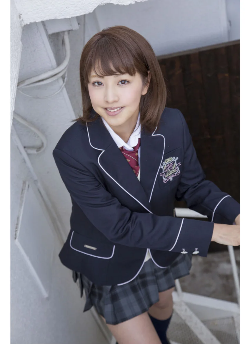 グラビア新入生 本郷杏奈 試し読み 2