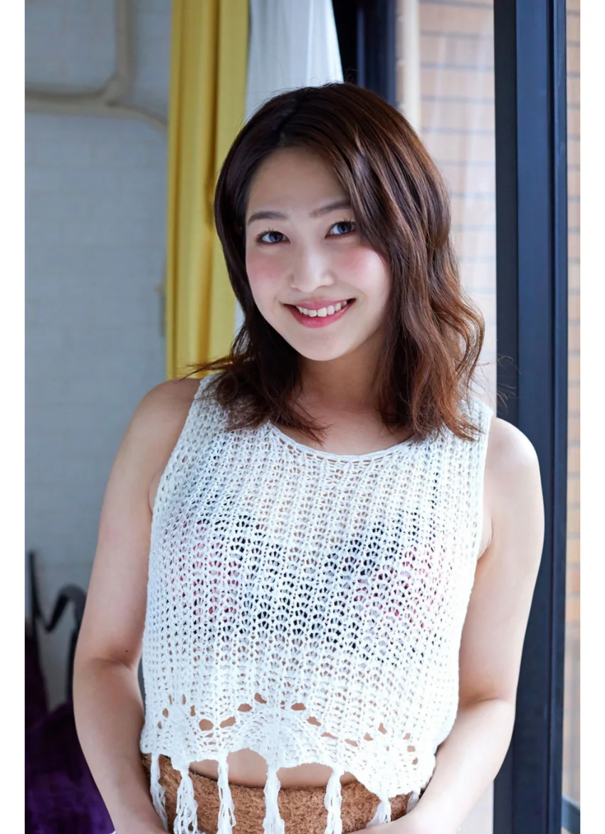 見せたがりなお姉さん 小柳歩 試し読み 2