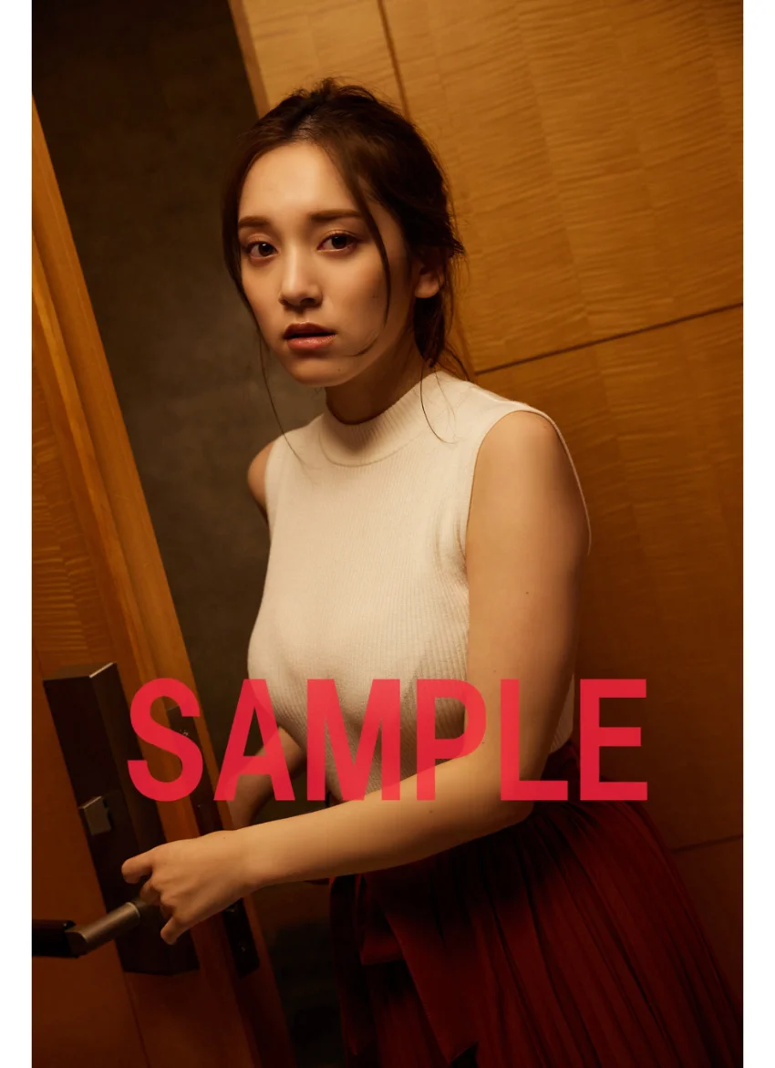 【電子版限定133ページ】FLASHデジタル写真集 都丸紗也華 誕生日はホテルで〜夜ベッド編〜 試し読み 7
