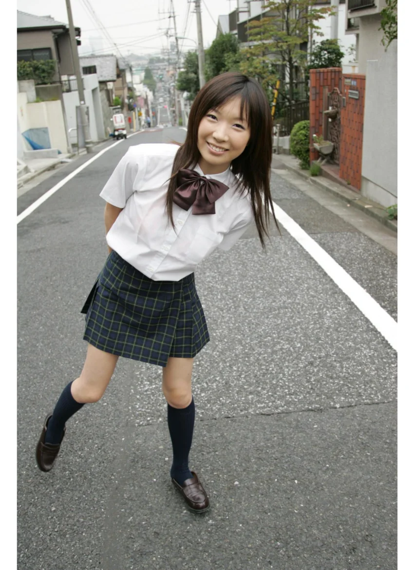 禁断〜女子校生 原なつみ ベスト版 試し読み 4