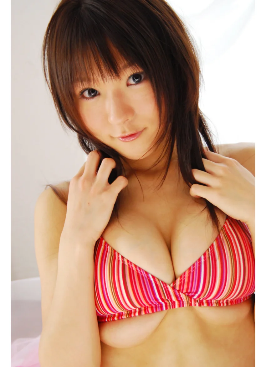 【ロリカワこれくしょん】堀井美月 大きく美しく育ったIカップ 試し読み 2