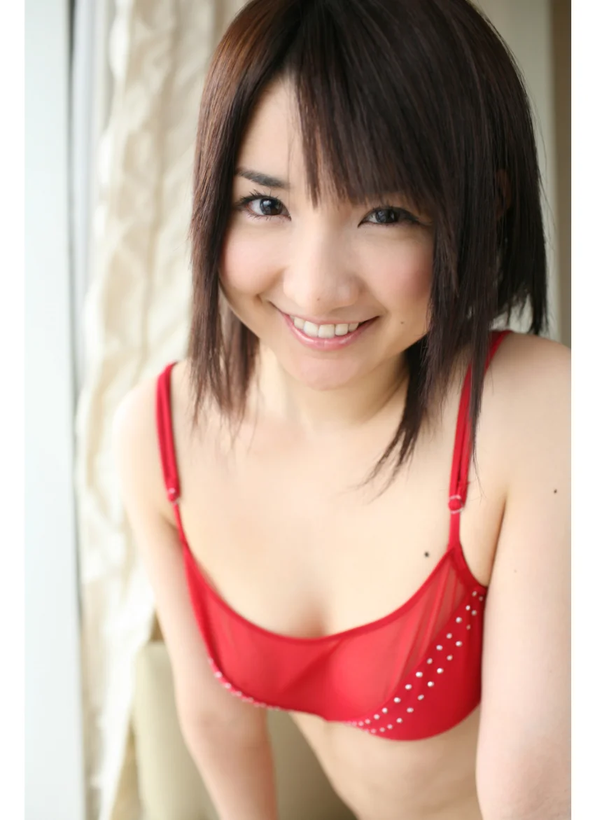 【ドキドキ生撮り】尾崎ナナ ベビーフェイスの過激なカラダ 試し読み 8
