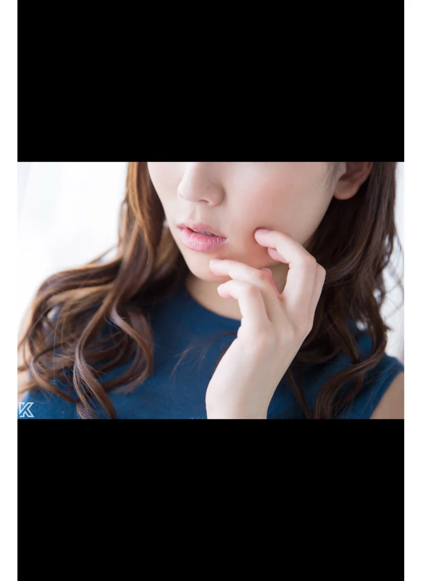美尻巨乳女子の仕草・お誘いポーズ集 試し読み 4