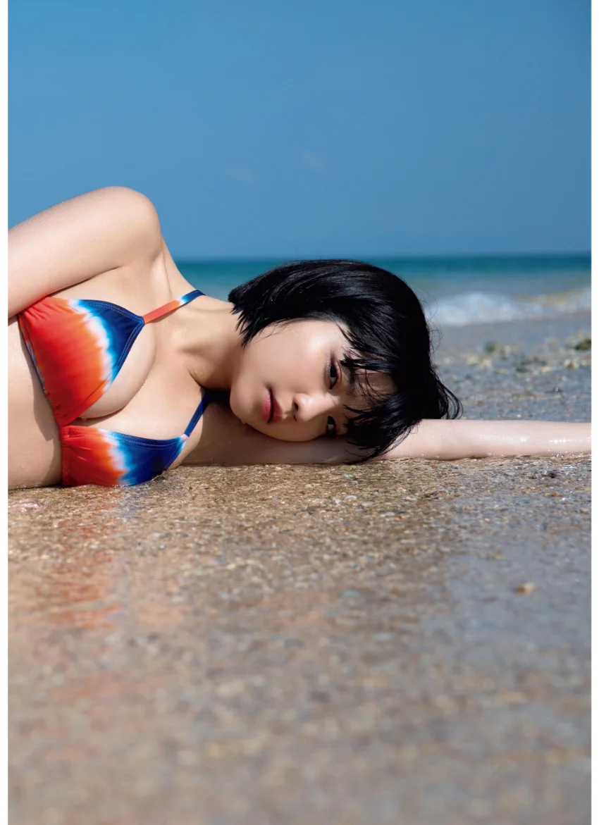 根本凪ファースト写真集『スピカ』 試し読み 11