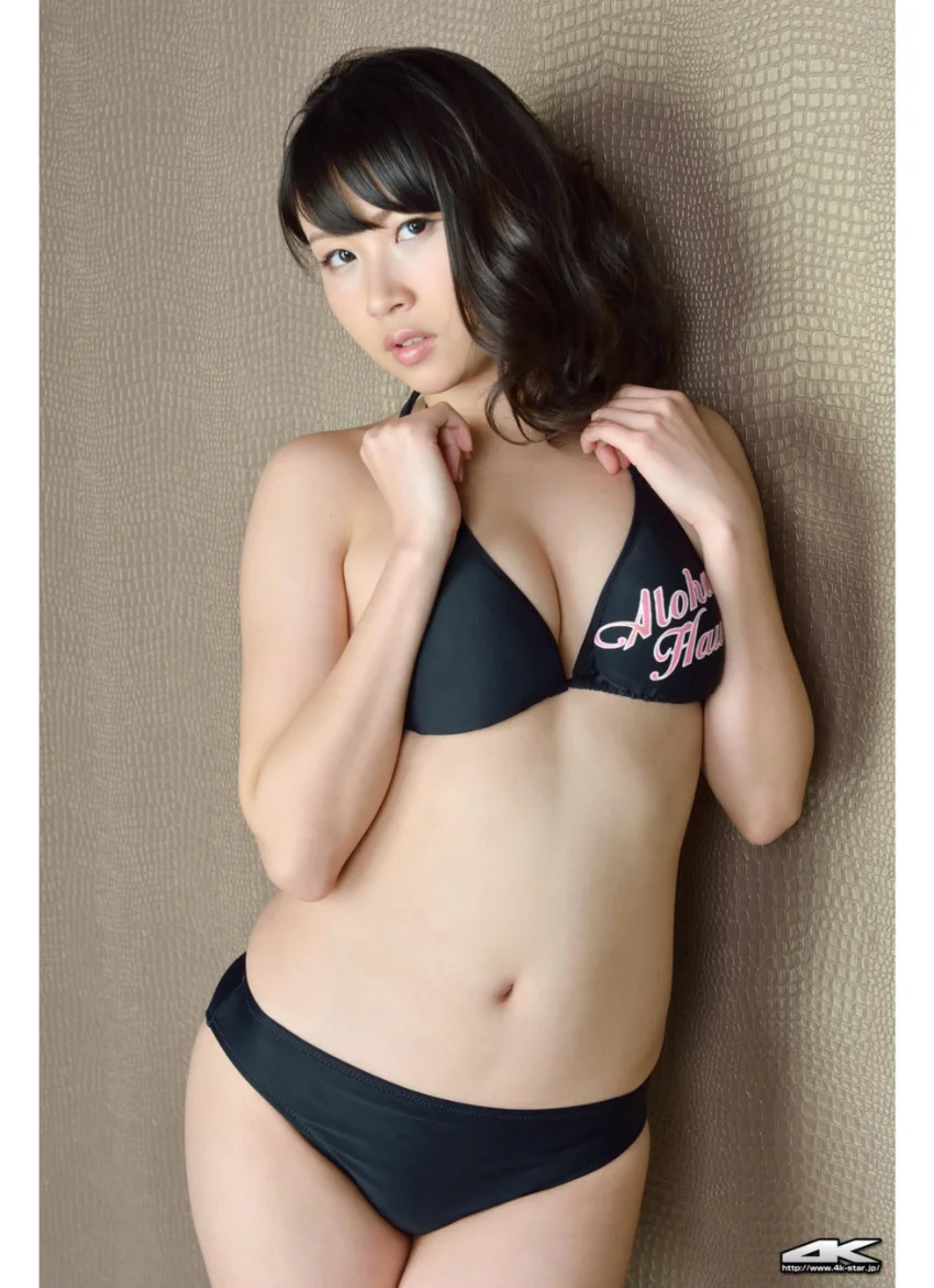 吉田ゆい 水着（ブラック） 試し読み 8