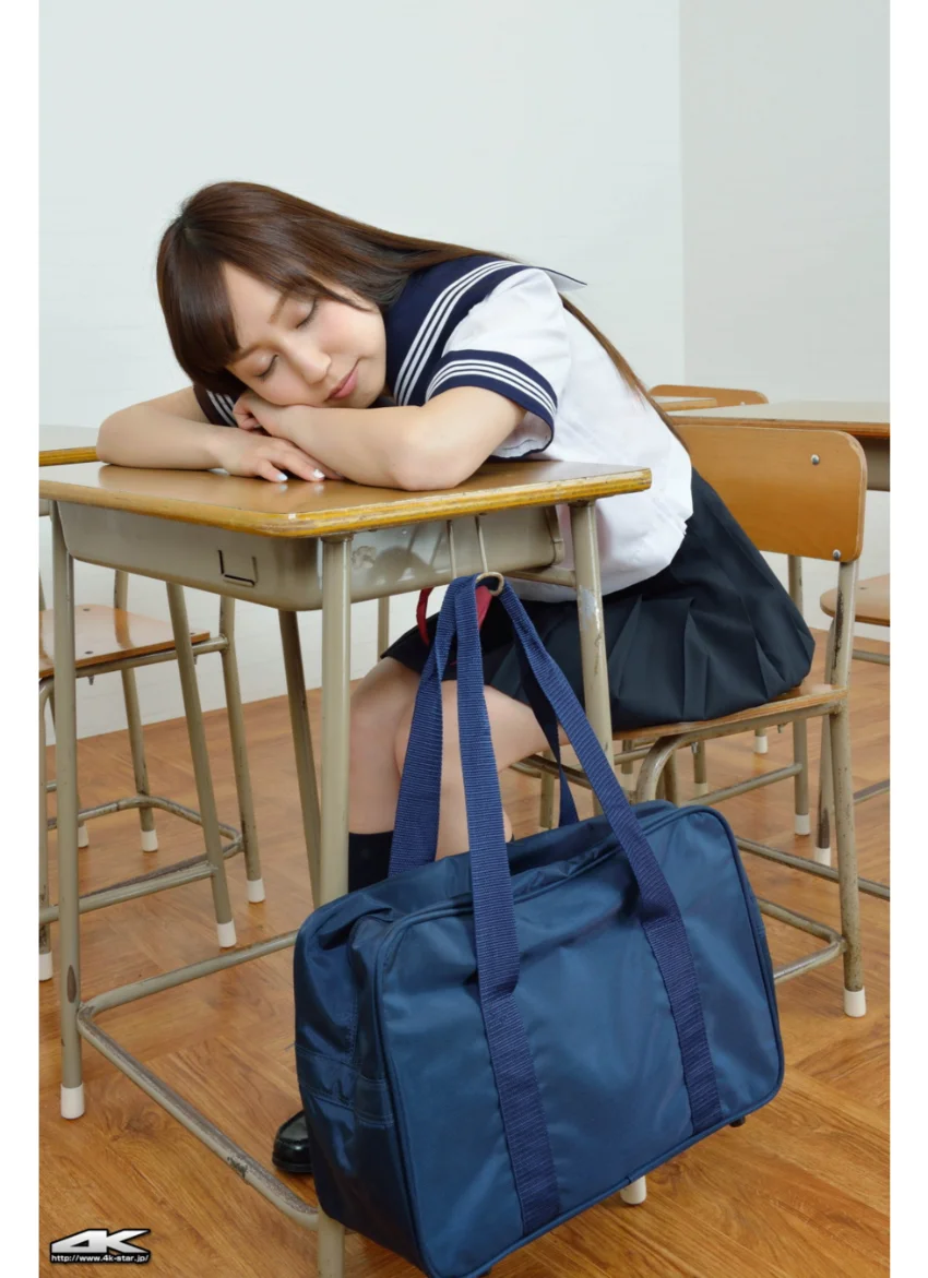 南結衣 セーラー服 試し読み 2