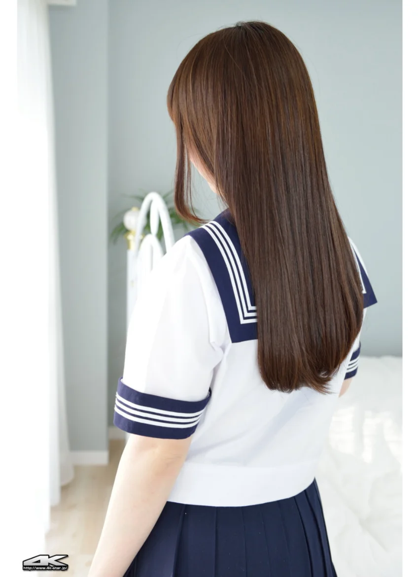 月城右紗 セーラー服 試し読み 3