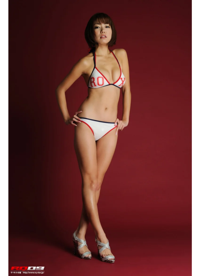 稲垣慶子 水着（白） 試し読み 2