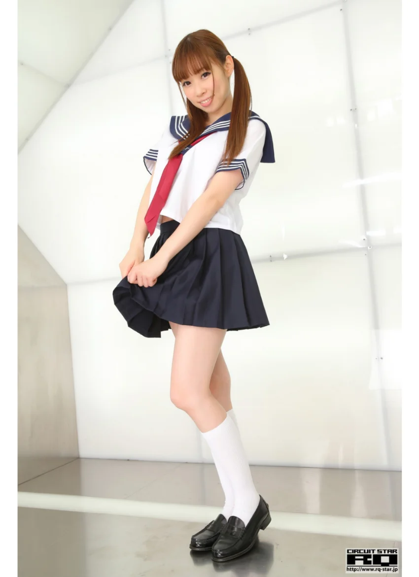 望月さとみ 制服 試し読み 9