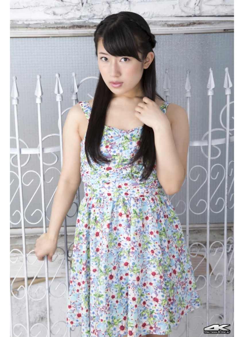 佐倉仁菜 私服 試し読み 3