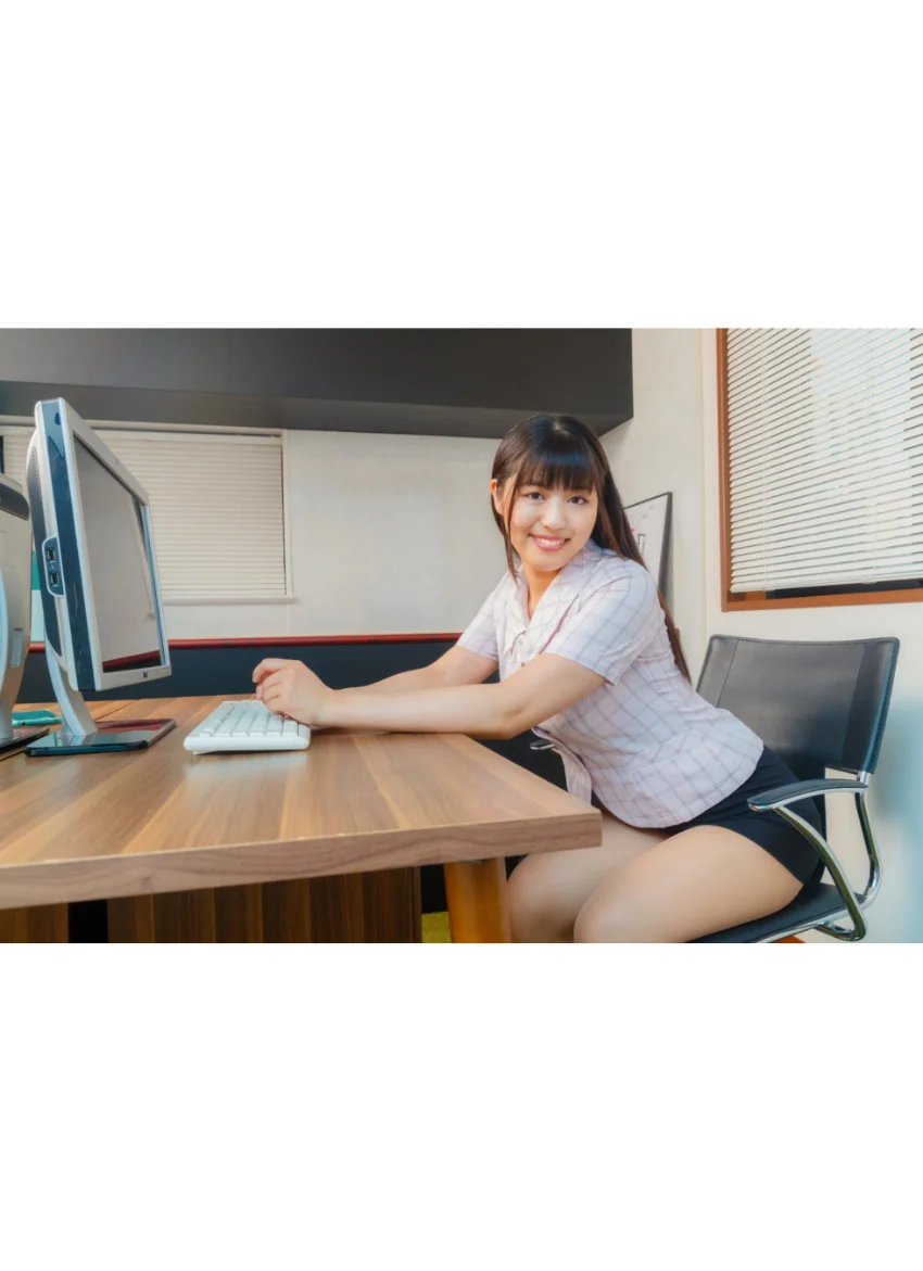 四葉杏果 OL/オフィスレディ 試し読み 1