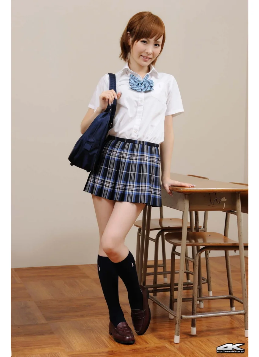 倉持さゆ 制服 試し読み 2