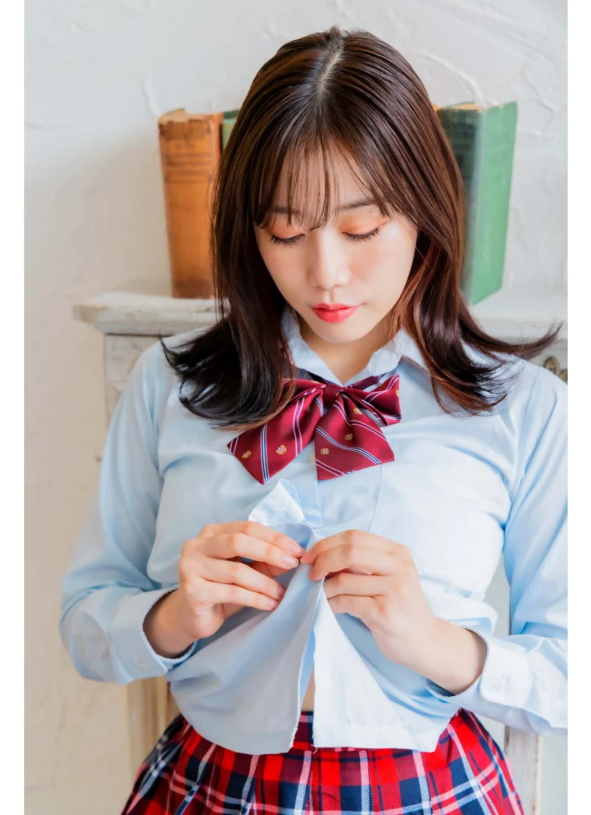 小湊優香 制服 vol.2 試し読み 5