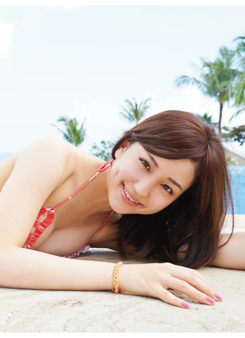 太陽に美せられて 上間美緒ファースト・デジタル写真集 試し読み 8