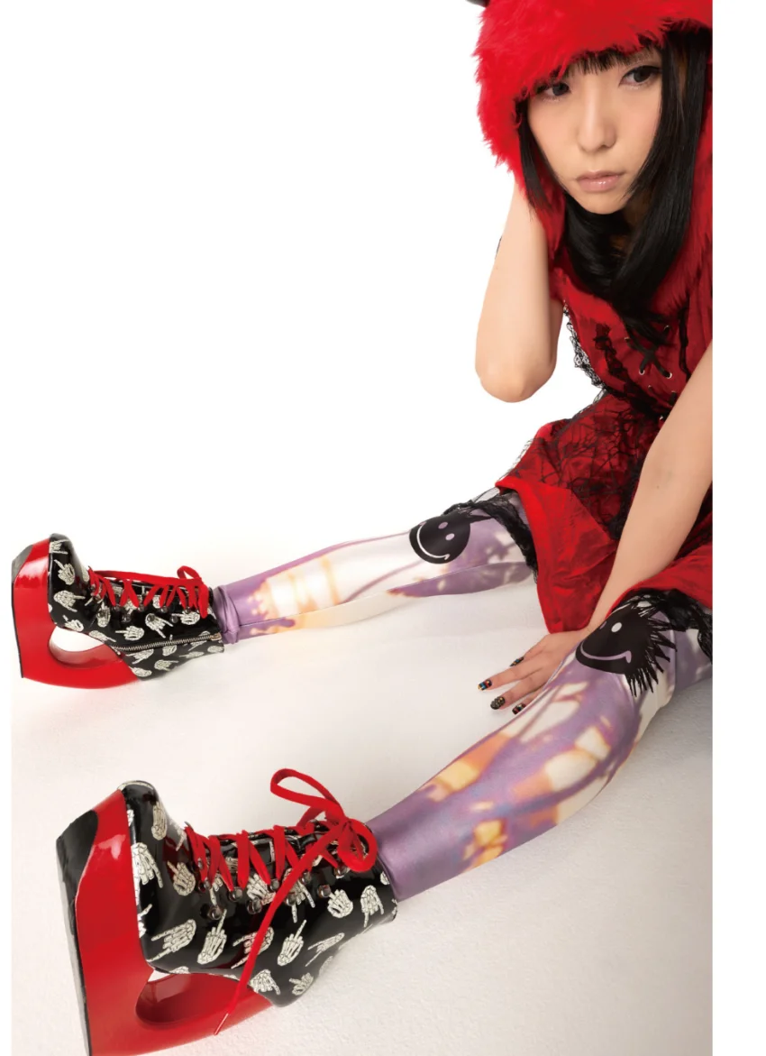 DEMPA MODELS ×100 COSPLAY 試し読み 14