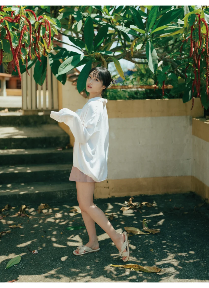 久保田未夢写真集 UP_DATE【電子版特典付】 試し読み 16
