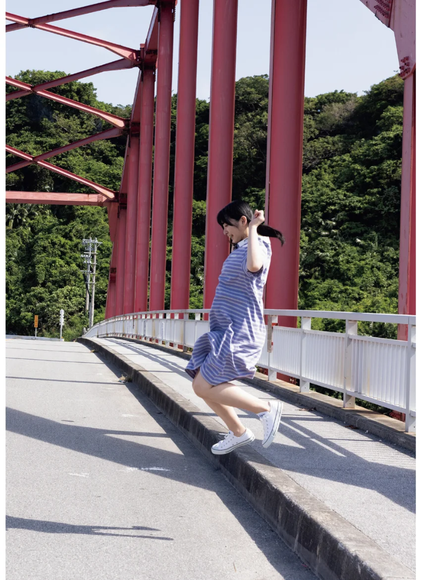 進藤あまね1st写真集 翠〜Midori〜 試し読み 14