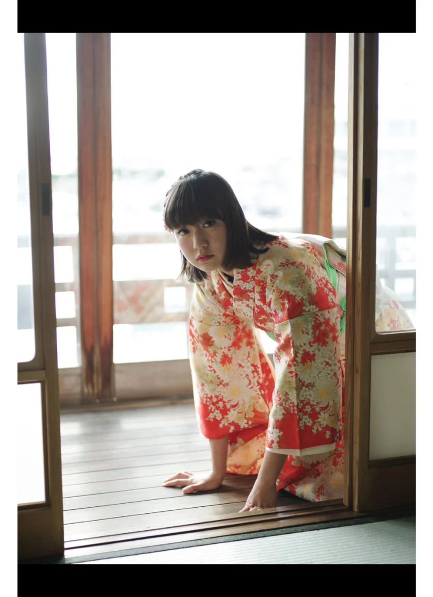 さんぽガール manaさん 島根県松江市美保関町美保館編 試し読み 15