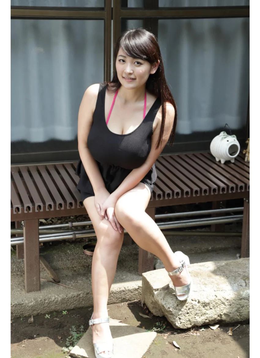 柳瀬早紀 あふれたてのたわわ乳 グラビア学園 試し読み 6