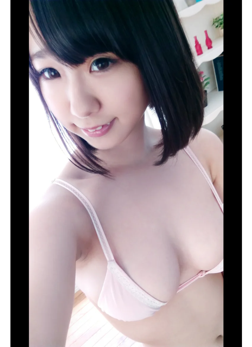 立川愛梨 自撮り写真集 グラビア学園 もちもちふんわり、お菓子みたいなGカップ！自撮り写真集！ 試し読み 3