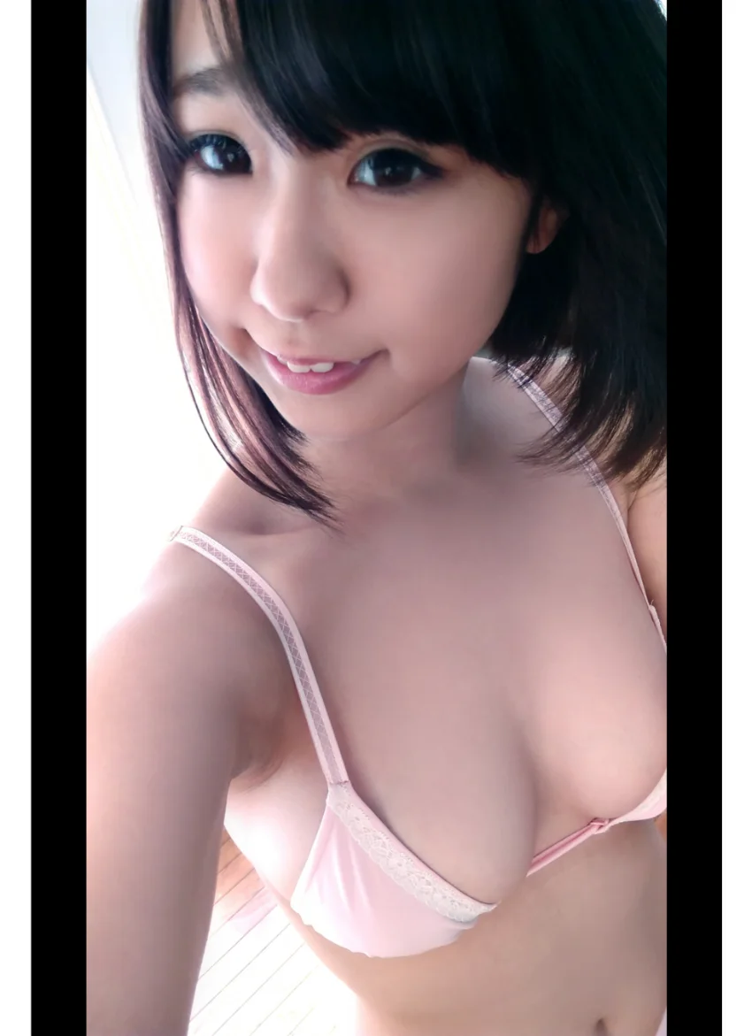 立川愛梨 自撮り写真集 グラビア学園 もちもちふんわり、お菓子みたいなGカップ！自撮り写真集！ 試し読み 4