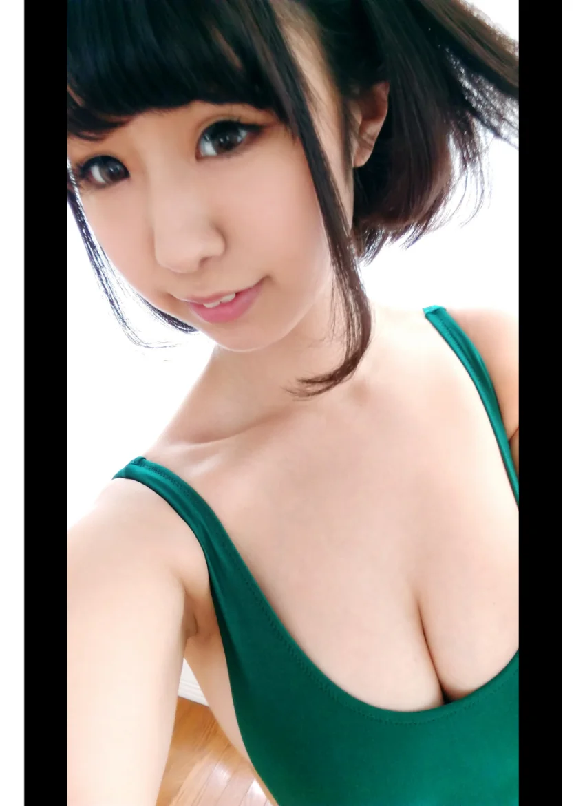 立川愛梨 自撮り写真集 グラビア学園 もちもちふんわり、お菓子みたいなGカップ！自撮り写真集！ 試し読み 6