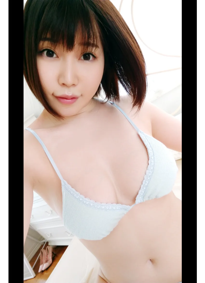 古河由衣 自撮り写真集 グラビア学園 由衣おねえさんのムチムチおしり自撮り写真集！ 試し読み 4