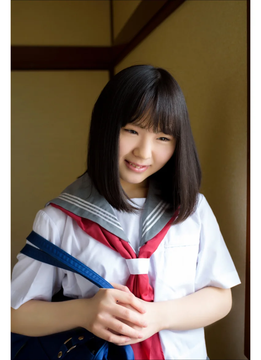 星野風香 【初体験】制服を脱いで グラビア学園 ど素人！ど新人！普通の女の子が脱ぐ！衝撃ですっ！！ 試し読み 6