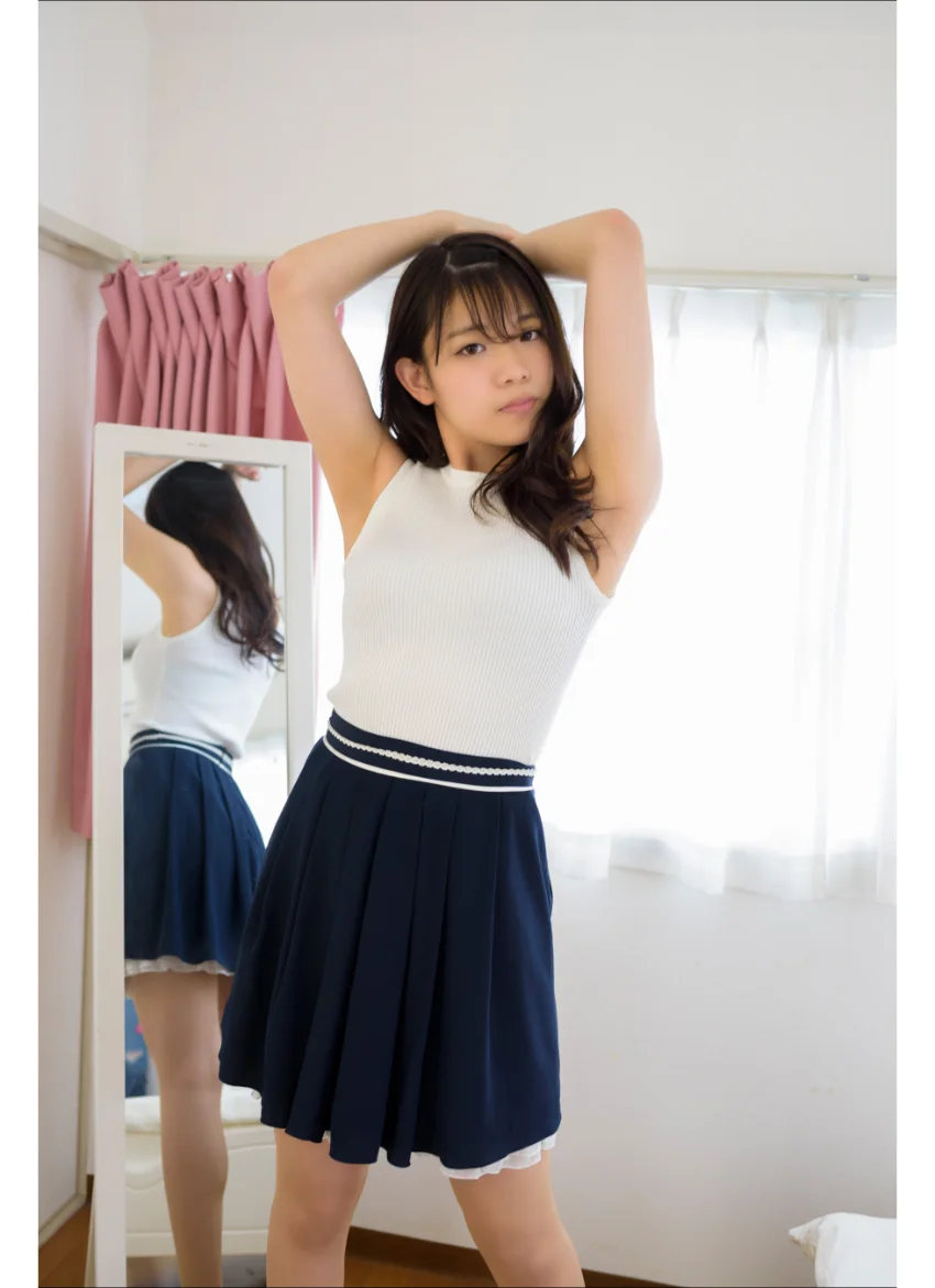 近江爽良 【ニット女子アナ】【パンスト】【三角ビキニ】 グラビア学園 高身長！芸術的下半身！でもロリ顔なんだなあ… 試し読み 4