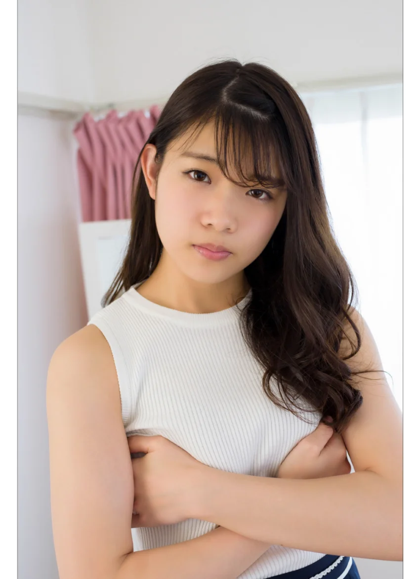 近江爽良 【ニット女子アナ】【パンスト】【三角ビキニ】 グラビア学園 高身長！芸術的下半身！でもロリ顔なんだなあ… 試し読み 6