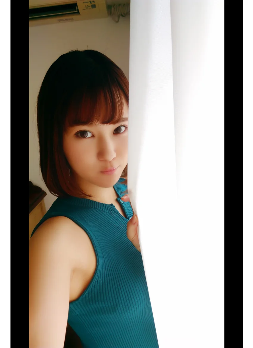 西原愛夏 自撮り写真集 グラビア学園【自撮り】現役歯科衛生士は人懐っこい可愛い娘さん、プニプニだよ！ 試し読み 2